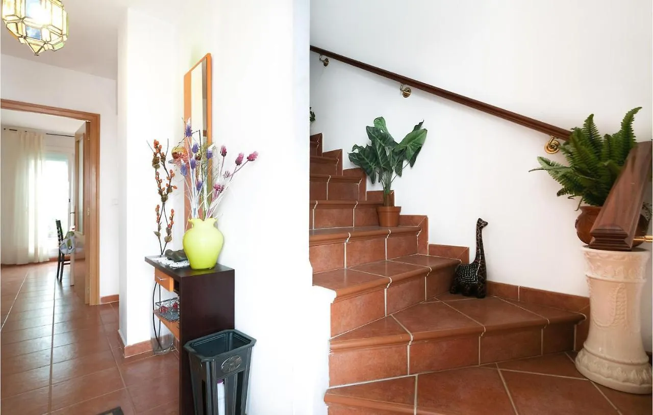 別荘 3 Bedroom Awesome Home In La Algaba